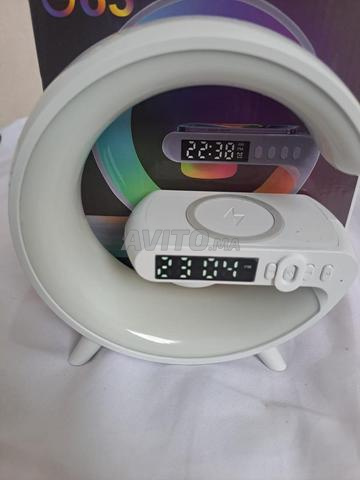 Lampe moderne à changement de couleurs🌈Réveil⏰Charge sans fil - 2