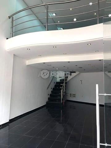 MEK-ME-1067 - Commerce à vendre à El Menzeh