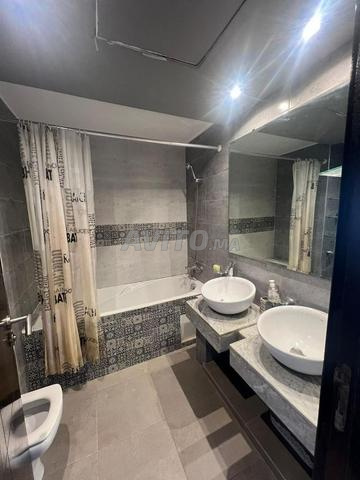 شقة للبيع 93 متر مربع في أكادير