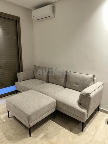 كنبة جديدة بحالة جيدة