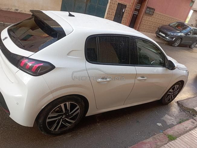 Voiture intacte 
