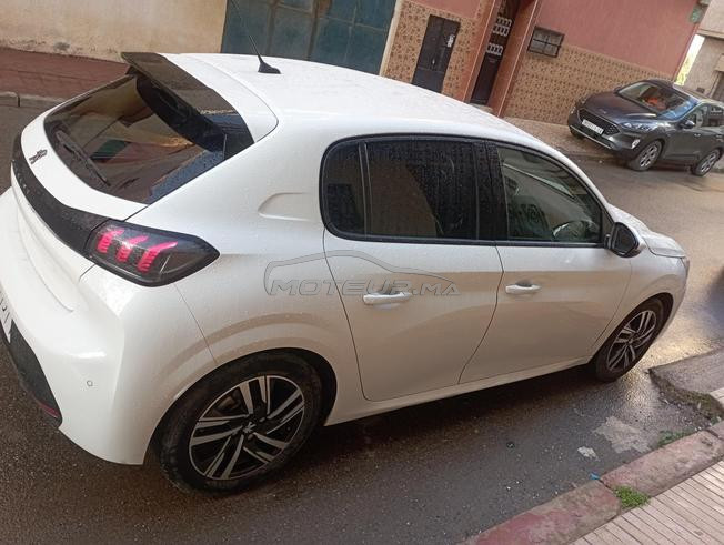 Voiture intacte 