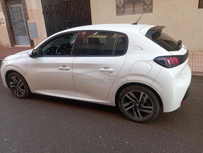 Voiture intacte 