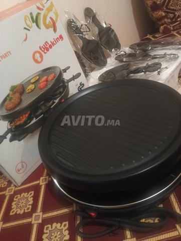 Appareil électrique intelligent pour cuisiner plusieurs choses en même temps