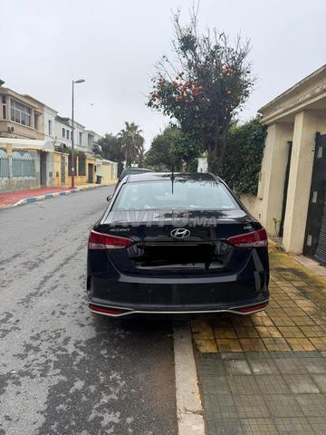 بيع سيارة مستعملة ماركة Hyundai ACCENT - 2