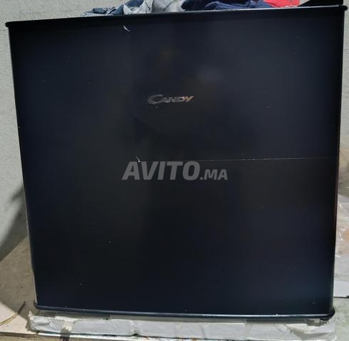 ثلاجة صغيرة مني بار