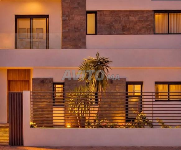 Villa à vendre titrée 320m² Wifak Temara