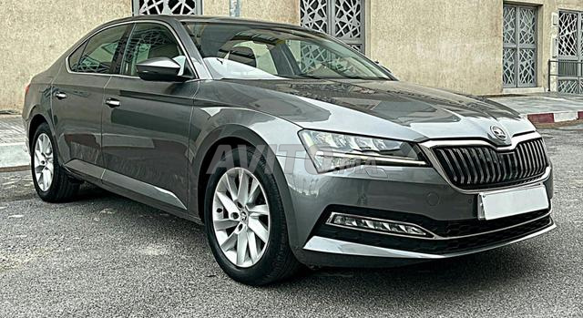 Skoda superb 2022 automatique