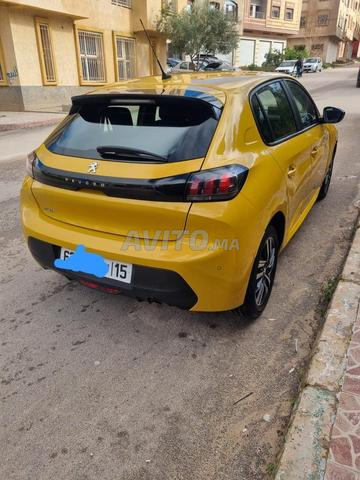 Peugeot 208 en bon état