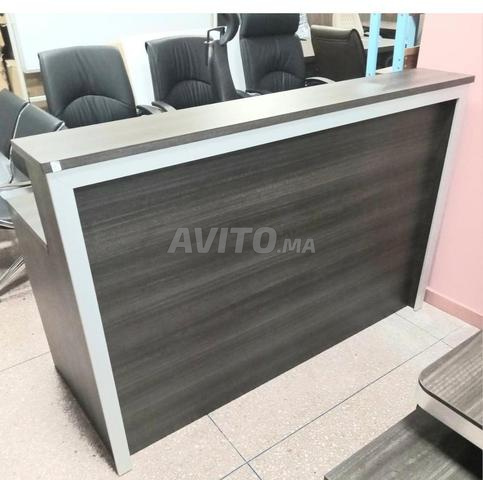 Comptoire d’accueil/siege bureau/vestiaire - 2