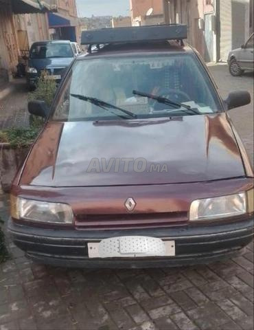 Renault 21
