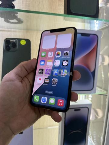 iPhone 11 pro max 64 officiel