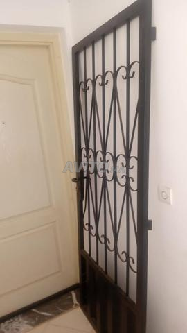 باب حديد للبيع