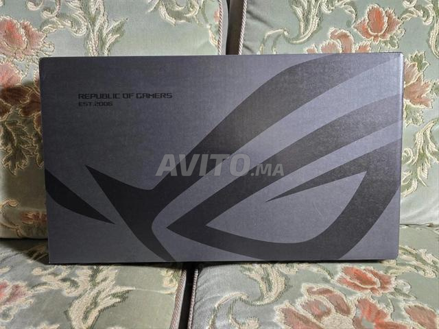 ASUS ROG Zephyrus G14 RTX 5070 32GB 1TB