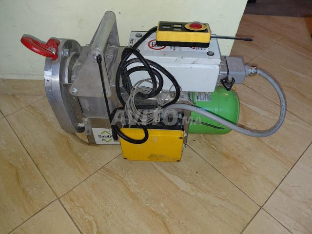 رافعة كهربائية سحب من العلامة التجارية الألمانية