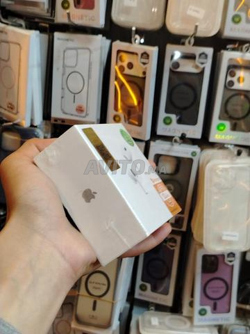 Des AirPods et casque en gros et au détail - 2