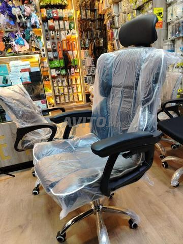 للبيع باقي جداد كل واحد و ثمن ديالو