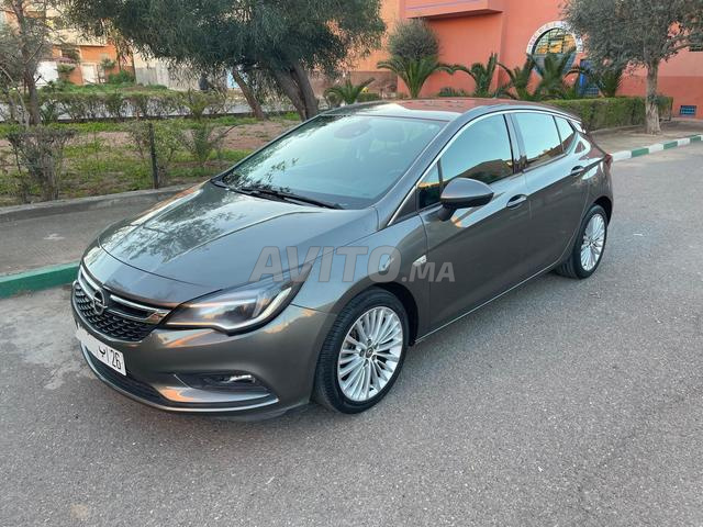 Opel Astra 2018 6cv 1.6L 4cyl diesel