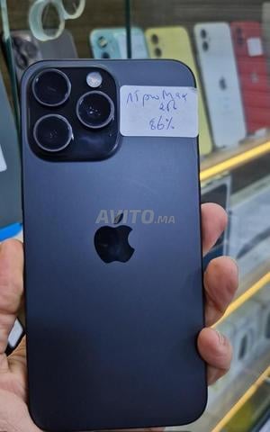 IPHONE 15 PRO MAX 256G OCASION BATRIE 86 BLACK