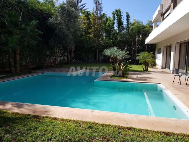 Villa Haut Standing à vendre à Sidi Maarouf