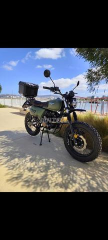 Moto presque neuve, مرحبا Tanger