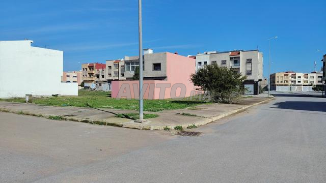 Terrain zone villa 283 m² à l'oasis Benslimane