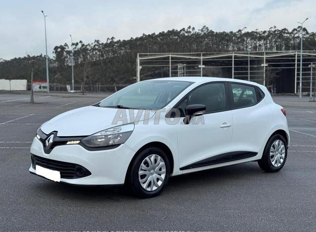 Renault Clio Diesel Manuelle 2016 à Tanger
