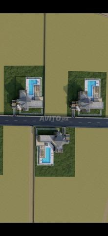 فيلا شبه مكتملة 1 هكتار على بعد 45 دقيقة من الدار البيضاء