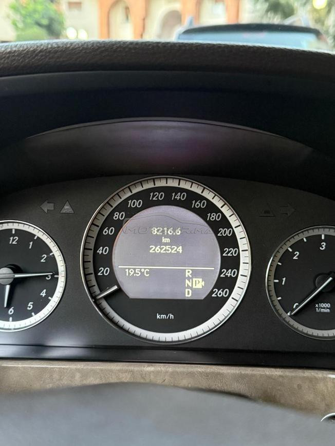 Mercedes Benz classe e 250 très bonne etat