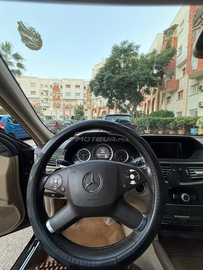 Mercedes Benz classe e 250 très bonne etat