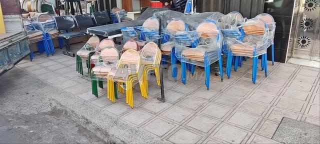 Mobilier scolaire table et chaise et tableau AS