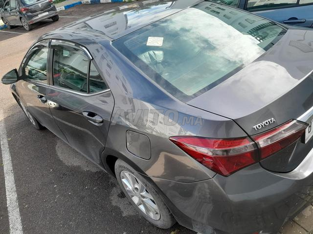 Voiture Toyota Corolla 4D4