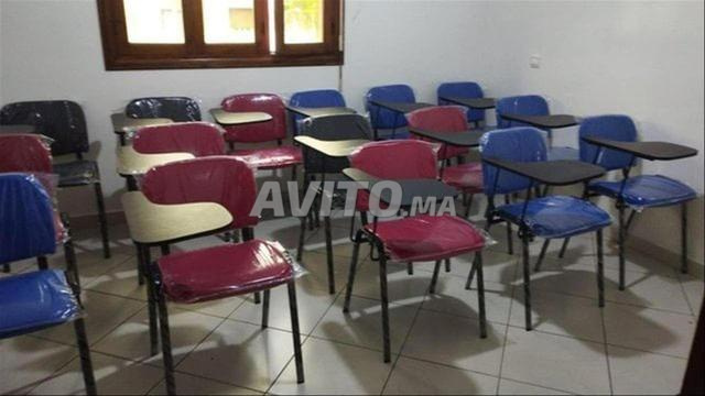 Chaise école avec écritoire/vestiaire/tableau