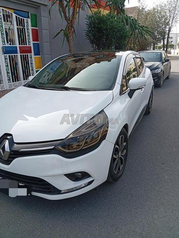 Clio 4 la3mra modèle 2021