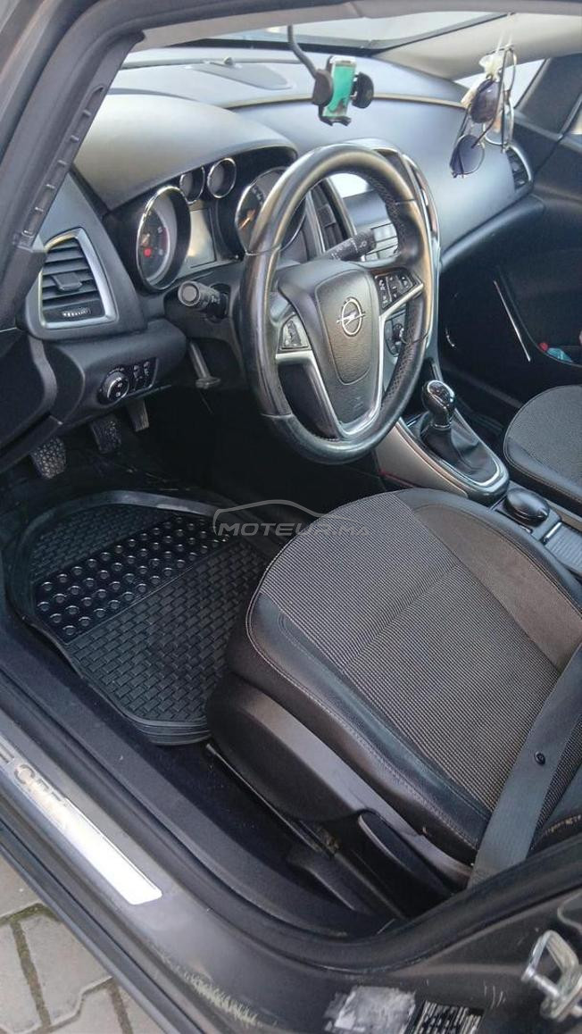 Opel Astra Diesel Manuelle 2012 à Temara