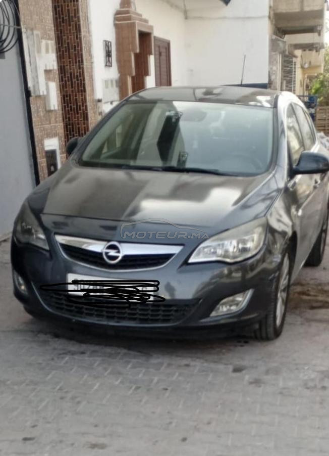 Opel Astra Diesel Manuelle 2012 à Temara