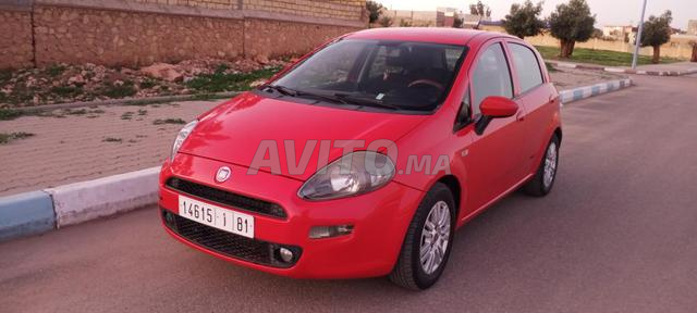 Fiat Punto Diesel Manuel 2018 à Chemaia