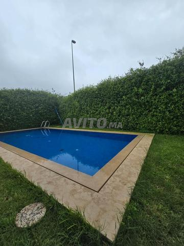 للإيجار - فيلا 500 متر مربع مع مسبح - المنزه - 2