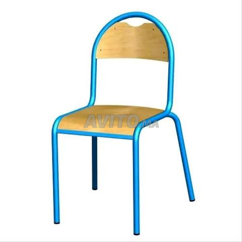 Tables et chaises d'école d'excellente qualité