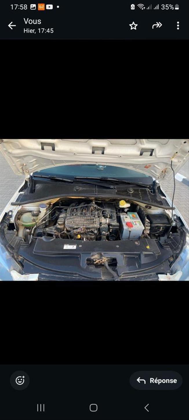 Peugeot 301 Essence Manuelle 2015 à Boujdour
