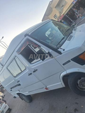 Mercedes-Benz 208 Diesel Manuelle 1992 à Taounate