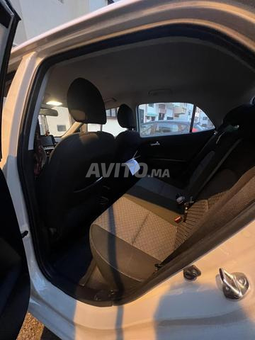 كيا بيكانتو بنزين يدوية 2025 في الرباط - 2