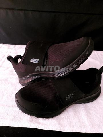 سكيتشرز لاصق ميموري فوم 42