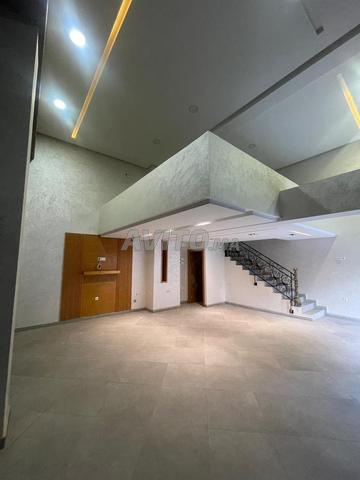 محل تجاري جميل Princesses بمساحة 75 متر مربع زاوية مقهى