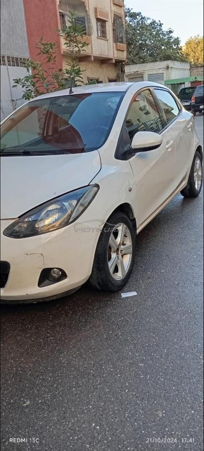 mazda 2 modèle 2010 