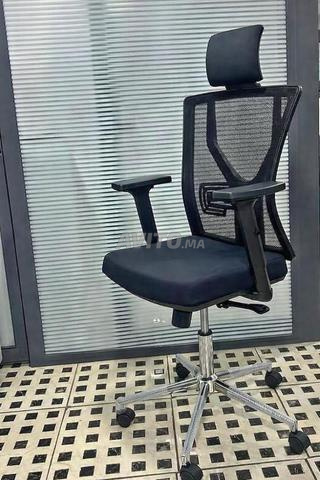 كرسي مستورد عصري تصميم مريح واحترافي للجلوس الطويل