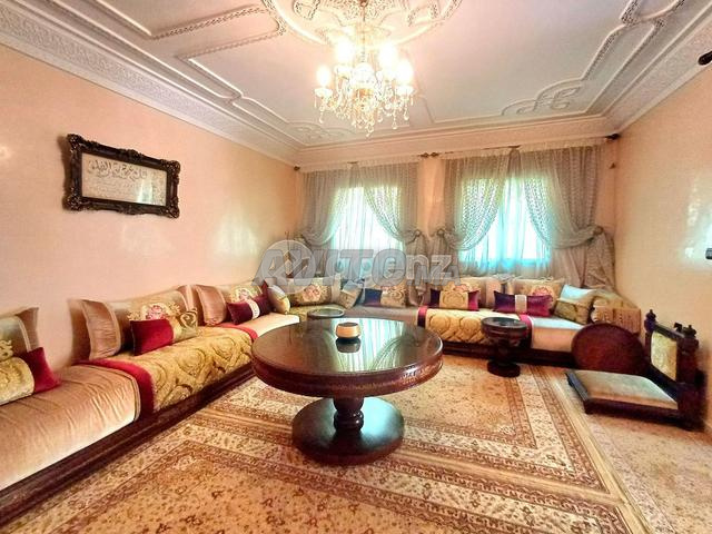 AGA-AG-1127 - فيلا للبيع في حي الداخلة