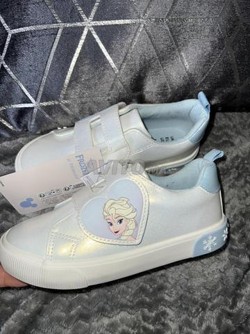 أحذية رياضية إلسا جديدة مقاس 28/29