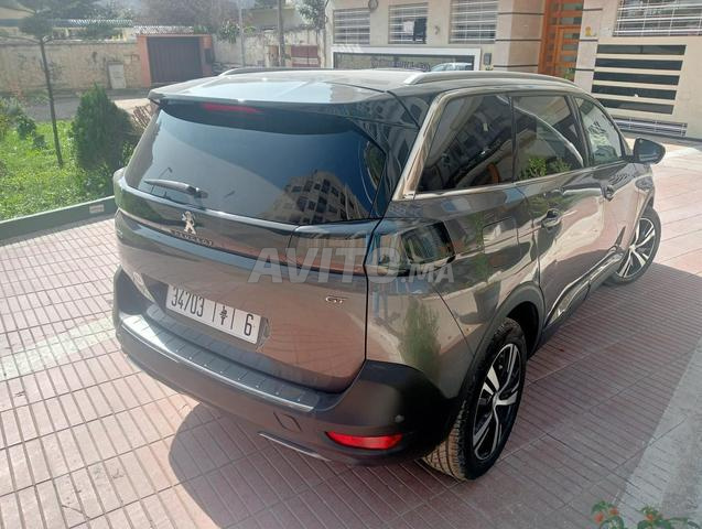 Peugeot 5008 GT full option modèle 2022 mois 12
