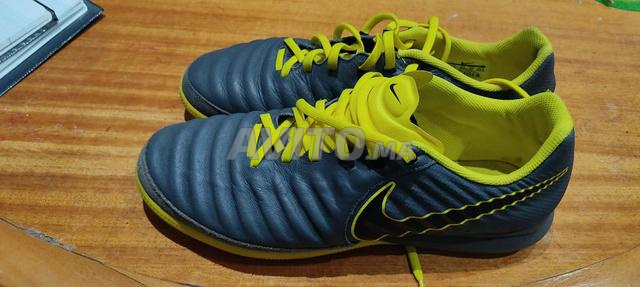 حذاء رياضي لكرة القدم المصغرة أصلي